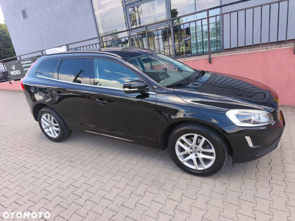 Volvo XC 60 D3 Drive-E Momentum - 1
