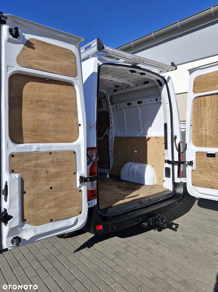 Renault Master, L2H2, nawigacja, tempomat, hak, klima - 11