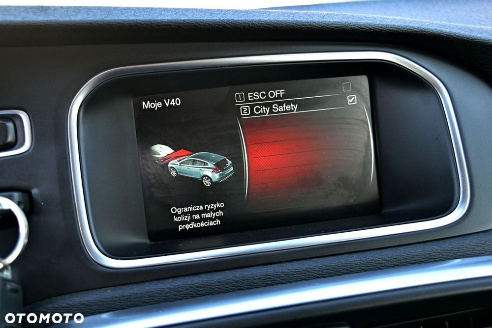 Volvo V40 - 30