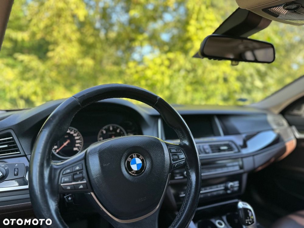BMW Seria 5 525d xDrive Luxury Line - 5
