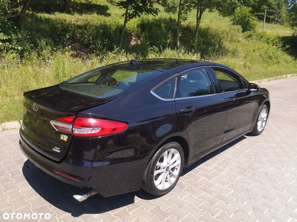 Ford Fusion - 6