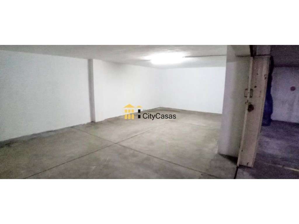 Garagem Box 50 m2 | Águas Santas - Grande imagem: 2/7