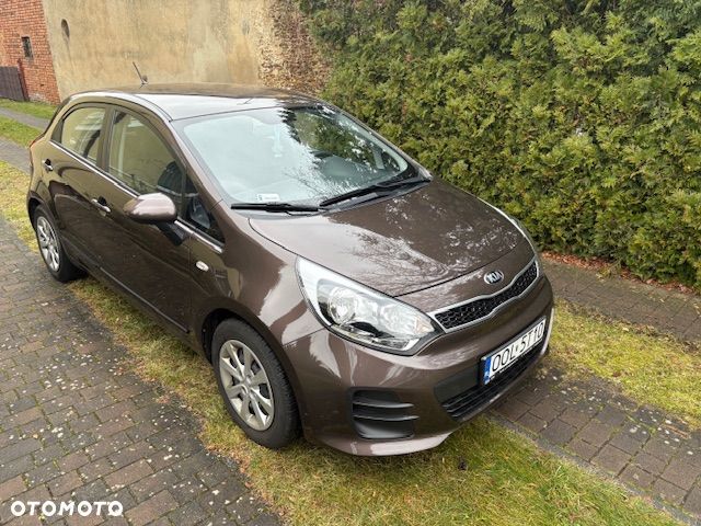 Kia Rio 1.4 L - 2