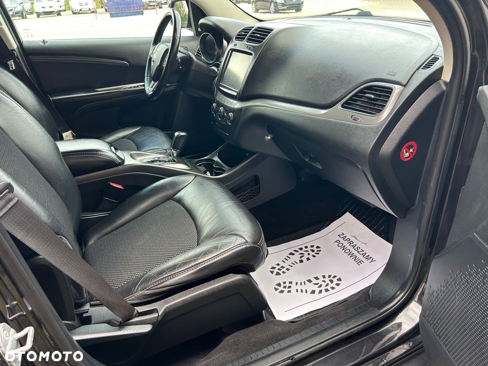 Fiat Freemont 2.0 Multijet 16V DPF Automatik Allrad Cross - 16