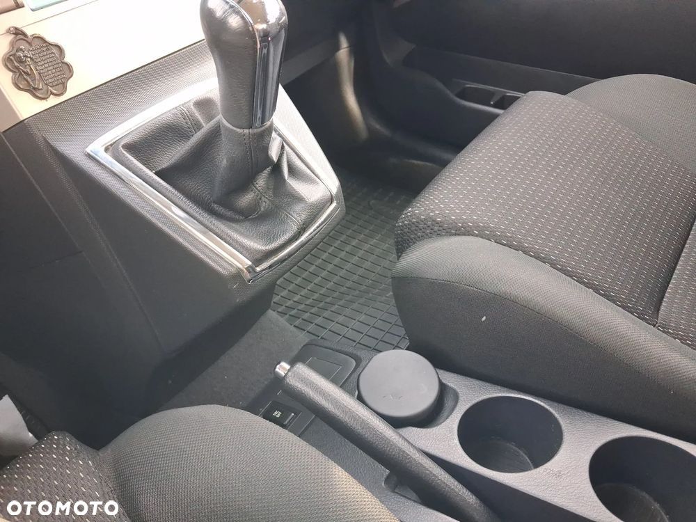 Toyota Corolla Verso 2.2 D-4D Premium + 7os - 18