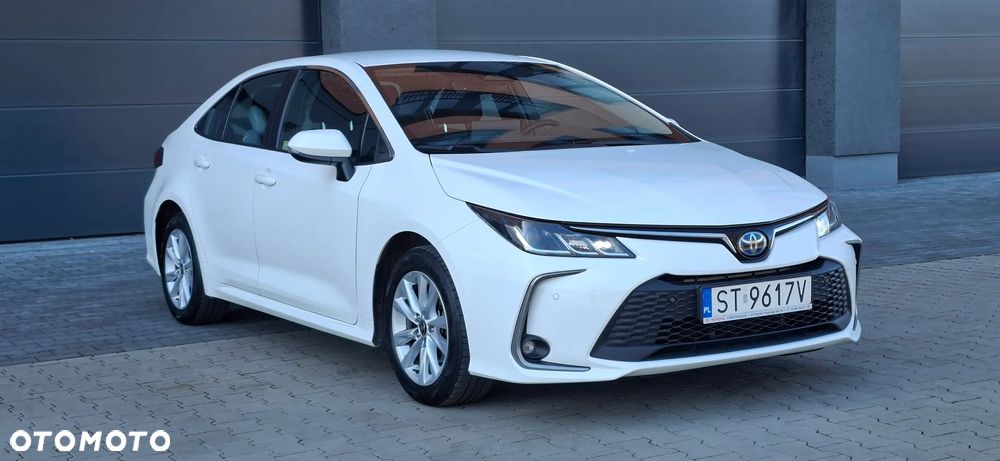 Toyota Corolla 1.8 Hybrid Comfort - 17