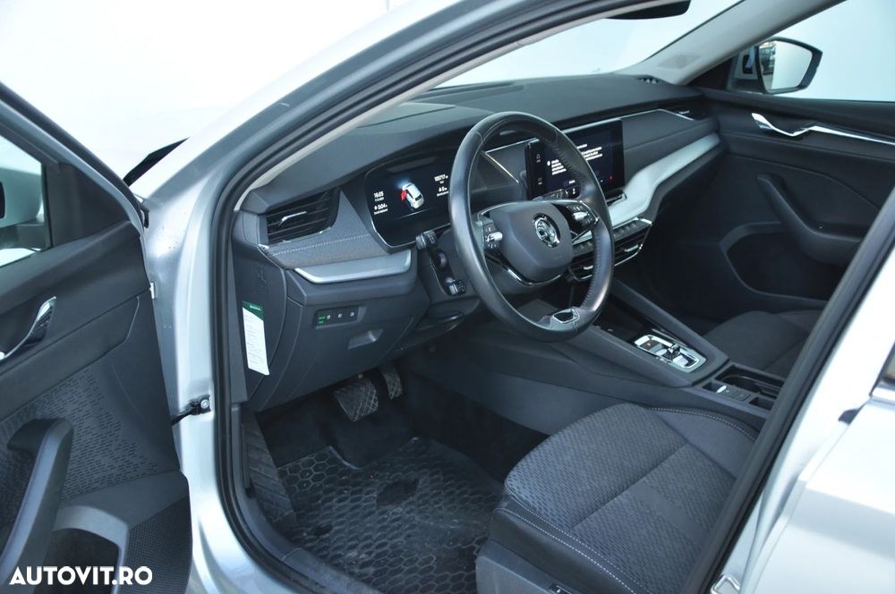 Skoda Octavia Combi 2.0 TDI (Green tec) DSG Style - 14