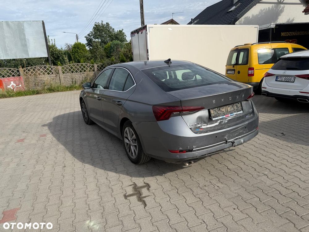Skoda Octavia 2.0 TDI 4x4 Style DSG - 2