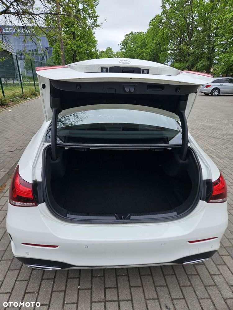 Mercedes-Benz Klasa A 180 AMG Line 7G-DCT - 11
