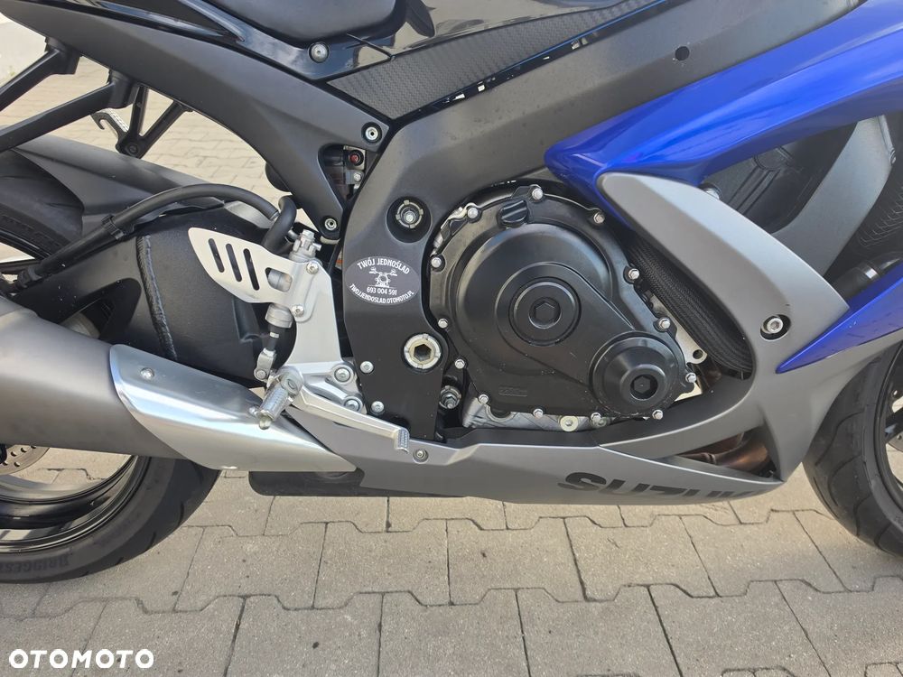 Suzuki GSX-R - 23