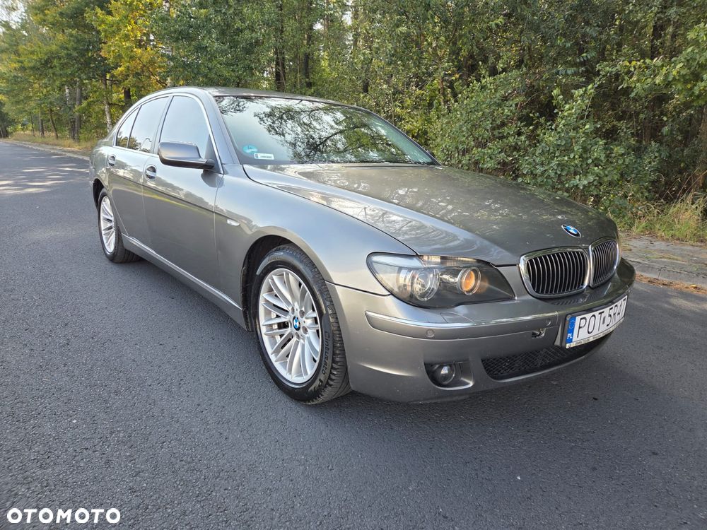 BMW Seria 7 - 12