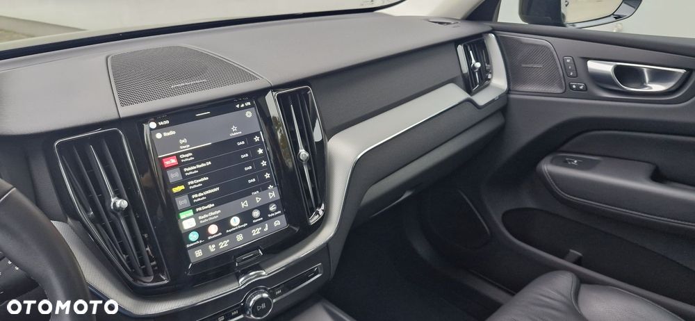 Volvo XC 60 B5 AWD Plus Dark - 20