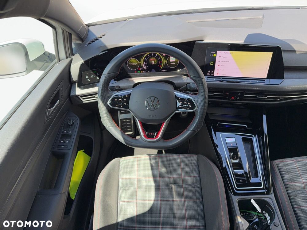 Volkswagen Golf - 15