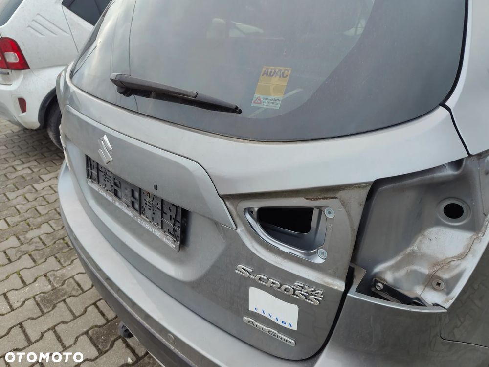 Suzuki SX4 S Cross lift 2016-2021 klapa kompletna+kamera - 3