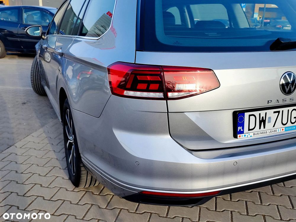 Volkswagen Passat Variant 2.0 TDI EVO Business DSG - 9