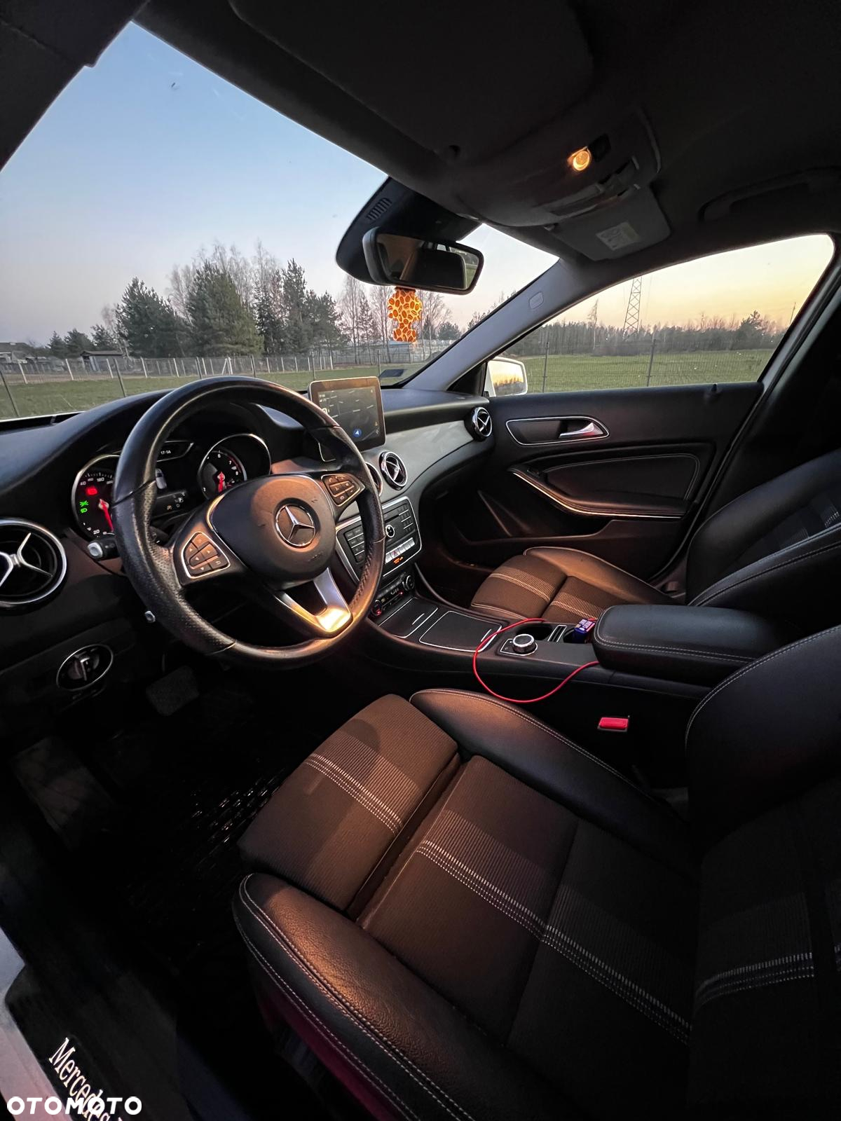 Mercedes-Benz GLA 180 7G-DCT AMG Line - 5
