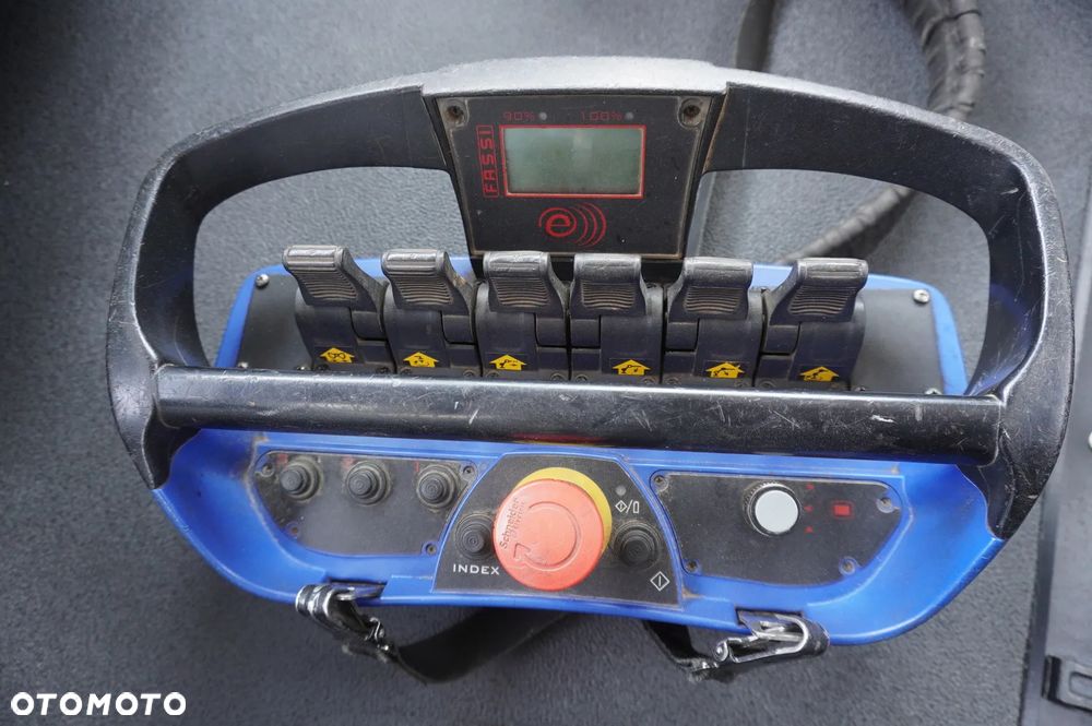 MAN TGS 26.360 burtowy / 3. oś skrętna i podnoszona / Dźwig Fassi F175 7.7 t - 13