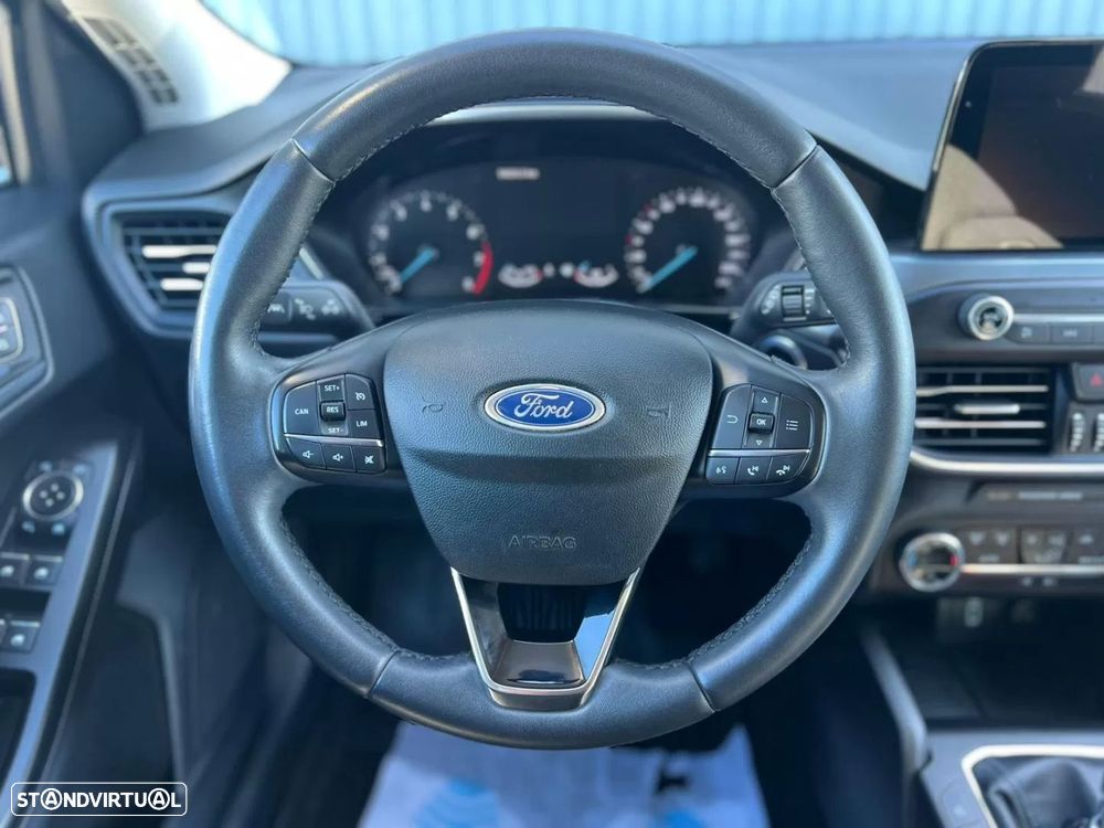 Ford Focus SW 1.0 EcoBoost Active - 9