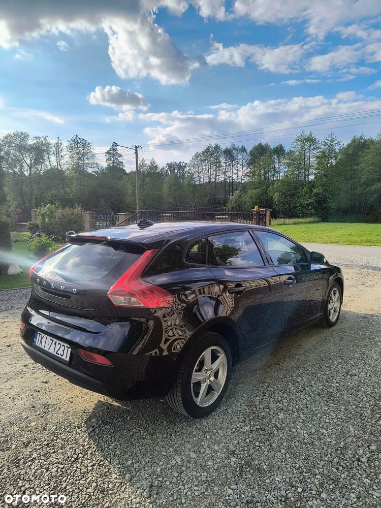 Volvo V40 D2 - 7