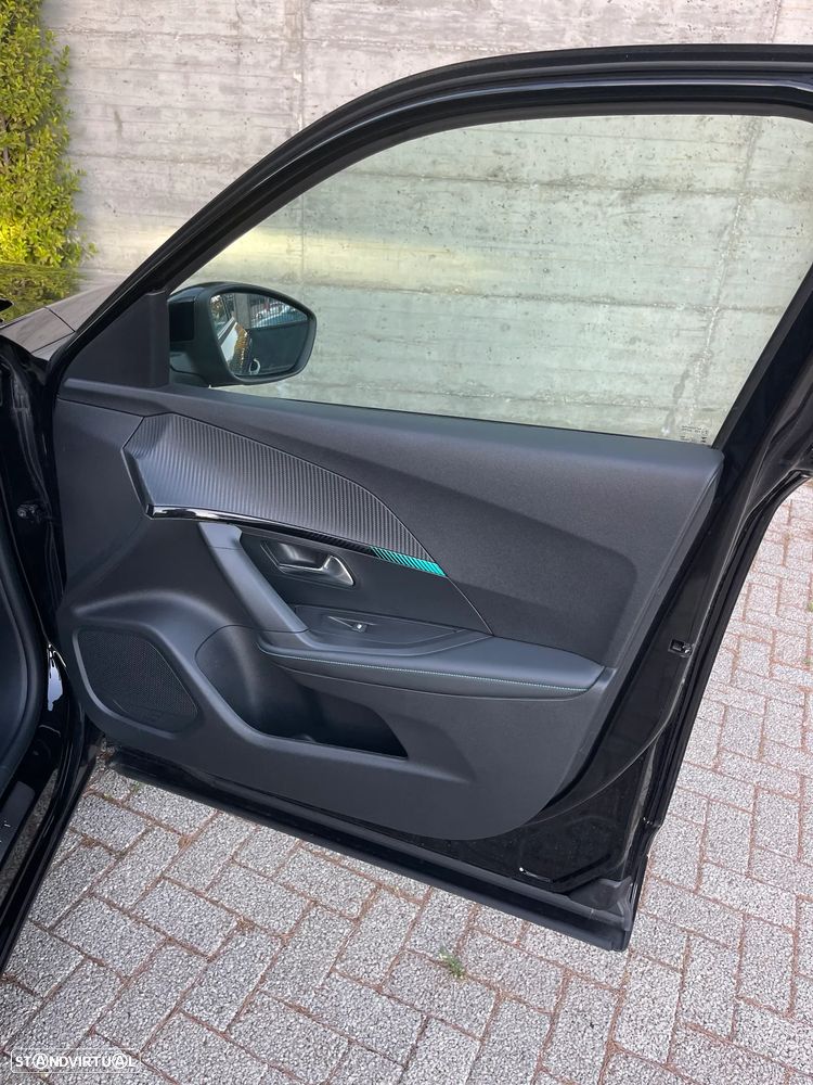 Peugeot 2008 1.2 PureTech Allure Pack - 14