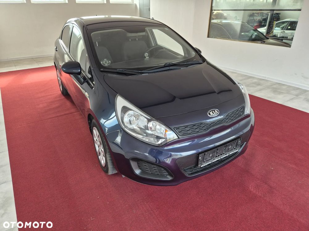 Kia Rio - 3