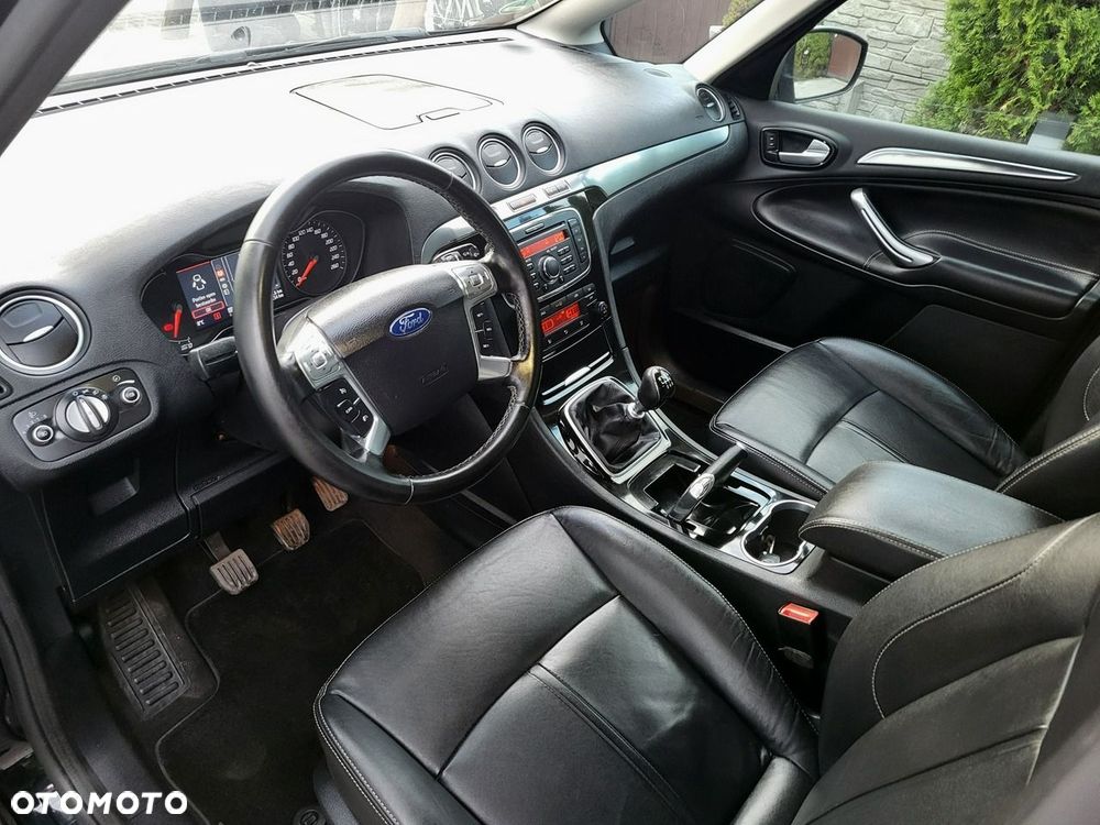 Ford S-Max - 9