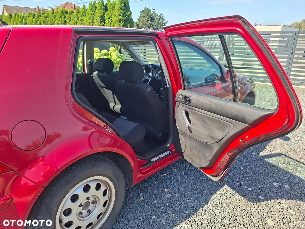 Volkswagen Golf - 16