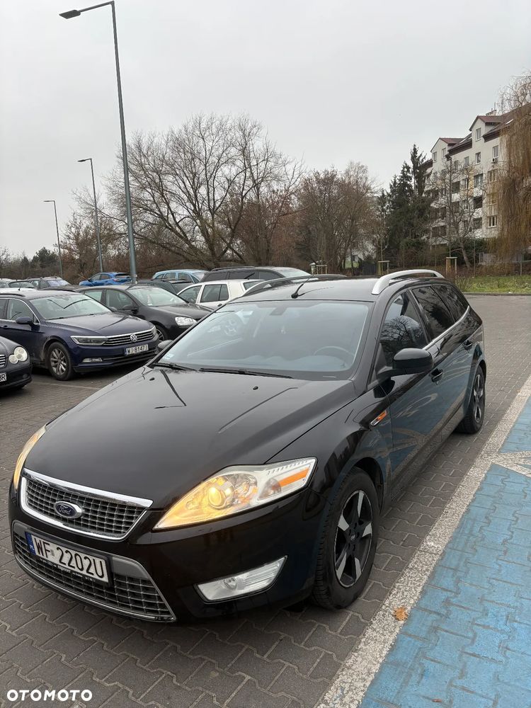 Ford Mondeo 2.0 Ambiente - 1