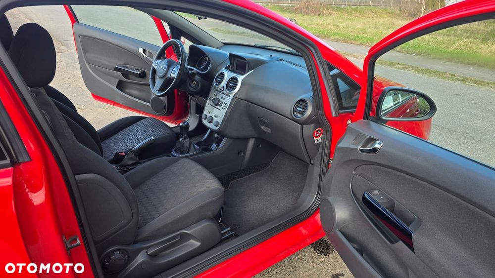 Opel Corsa 1.4 16V Active - 11