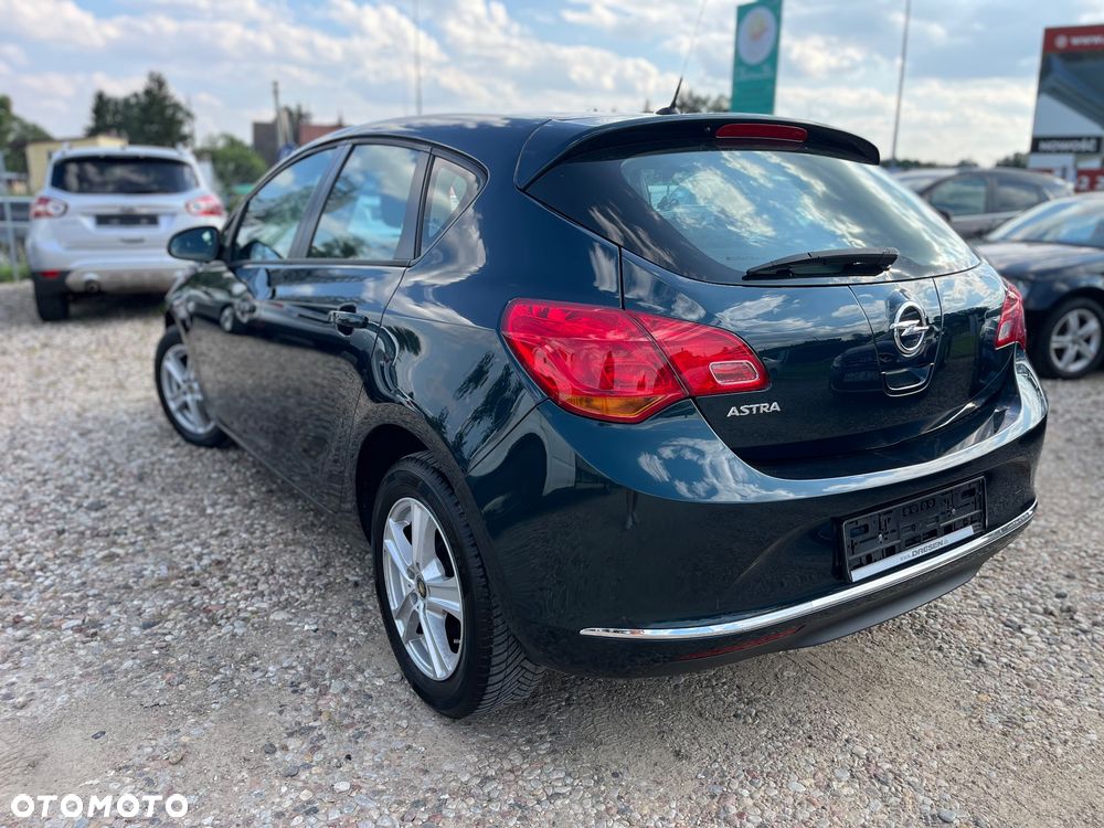 Opel Astra 1.6 Color Edition - 36