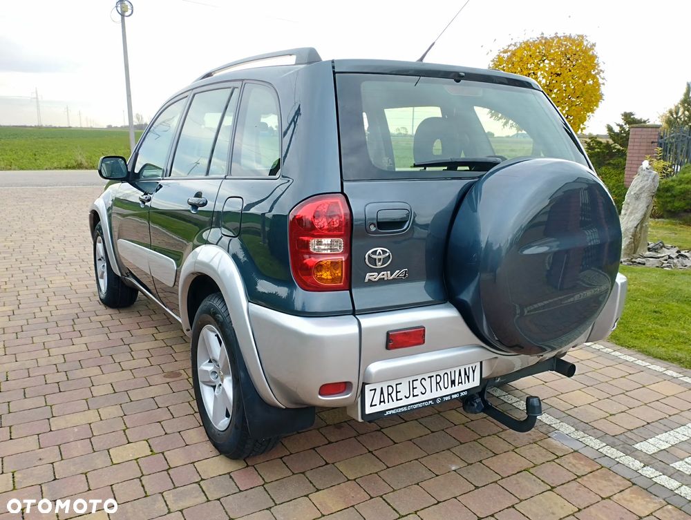 Toyota RAV4 2.0 VVT-i 4x4 - 5