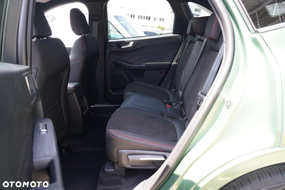 Ford Kuga 2.5 FHEV FWD ST-Line X eCVT - 11