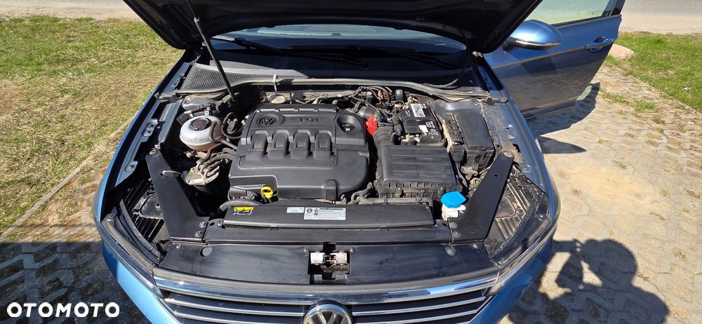 Volkswagen Passat 2.0 TDI SCR Trendline DSG - 3