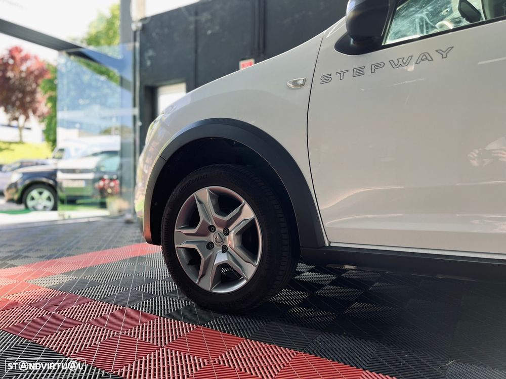 Dacia Sandero 0.9 TCe Stepway Bi-Fuel - 11