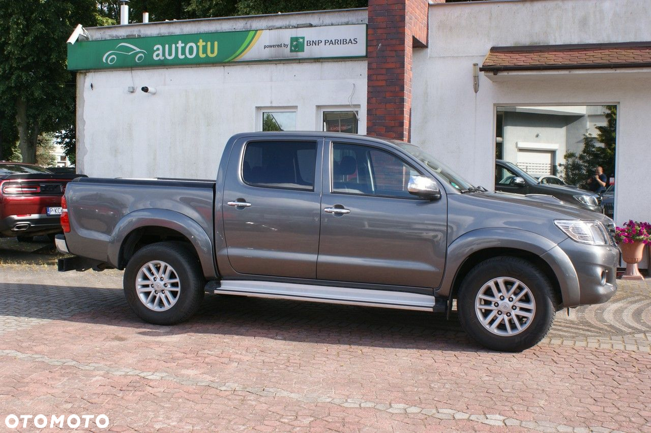 Toyota Hilux - 8