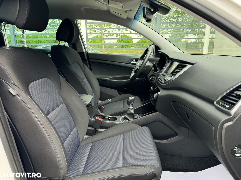 Hyundai Tucson blue 1.7 CRDi 2WD Style - 13