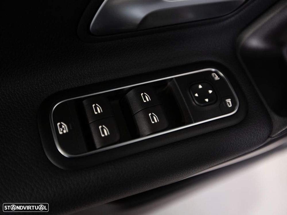 Mercedes-Benz A 250 e - 13