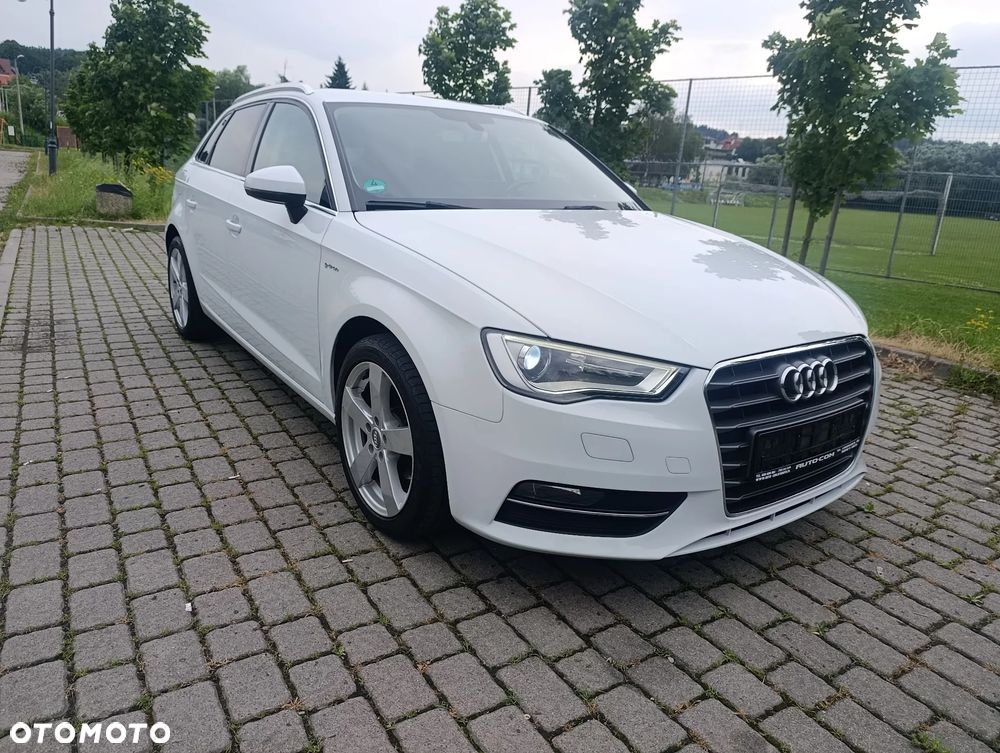 Audi A3 Sportback 30 g-tron S tronic - 5