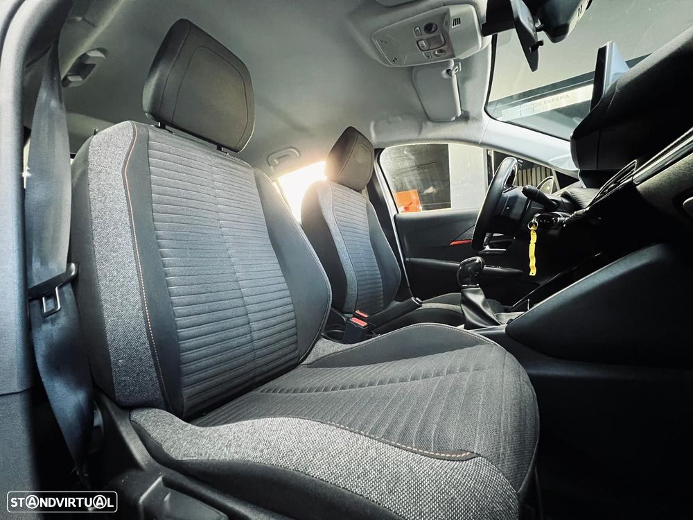 Peugeot 208 1.2 PureTech Active Pack - 39