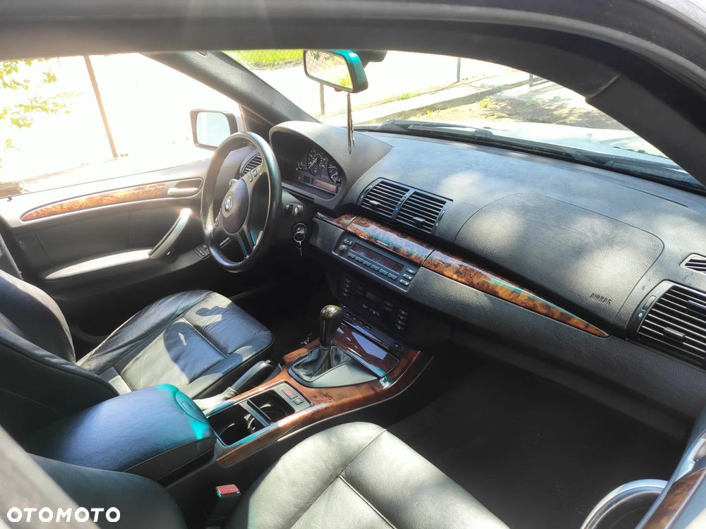 BMW X5 3.0 i - 9