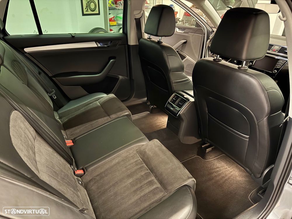 Skoda Superb Break 2.0 TDI Style DSG - 16