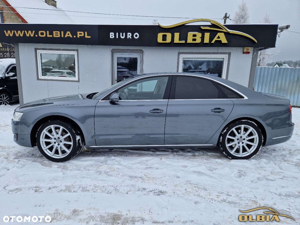 Audi A8 - 4
