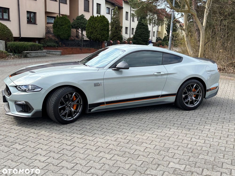 Ford Mustang - 16