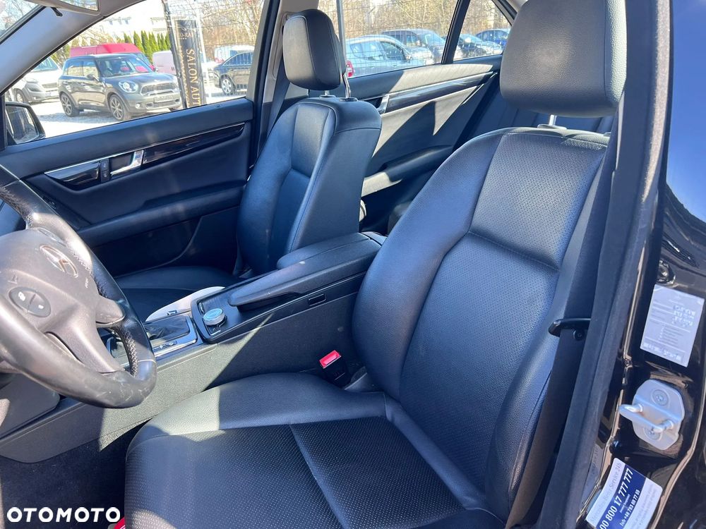 Mercedes-Benz Klasa C - 21