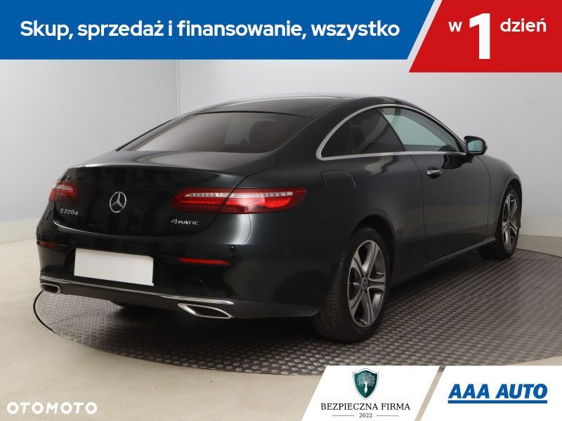 Mercedes-Benz Klasa E - 7