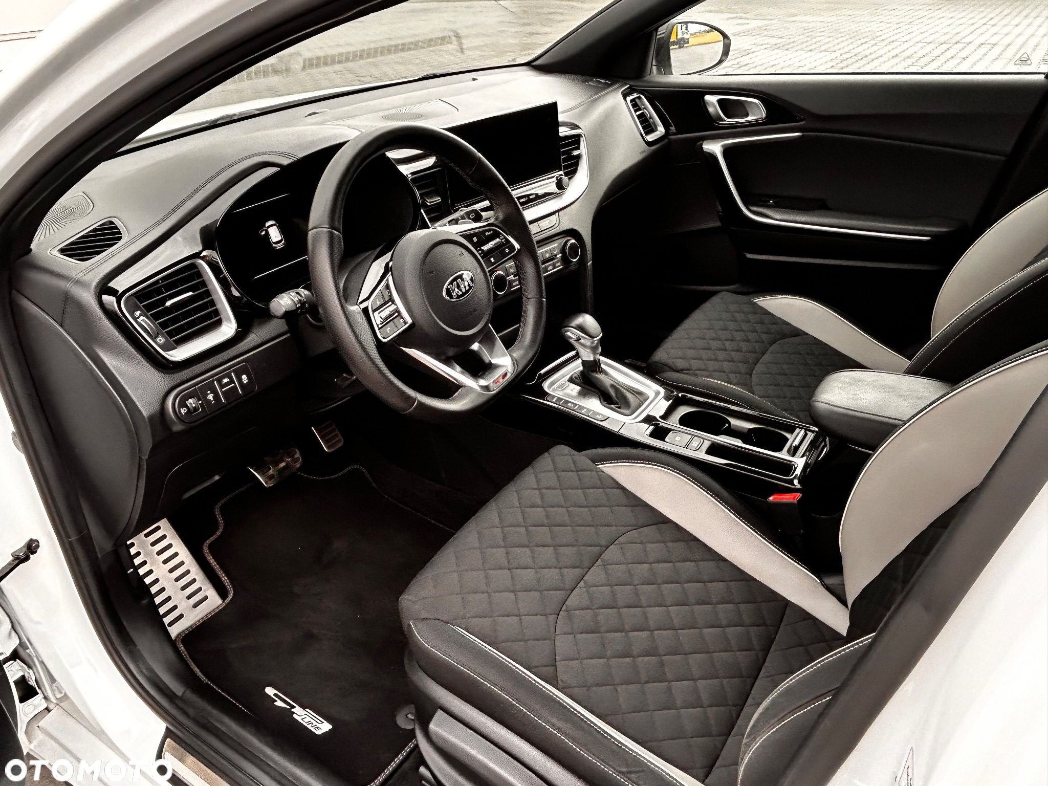 Kia ProCeed 1.6 CRDi DCT7 SCR GT LINE - 24