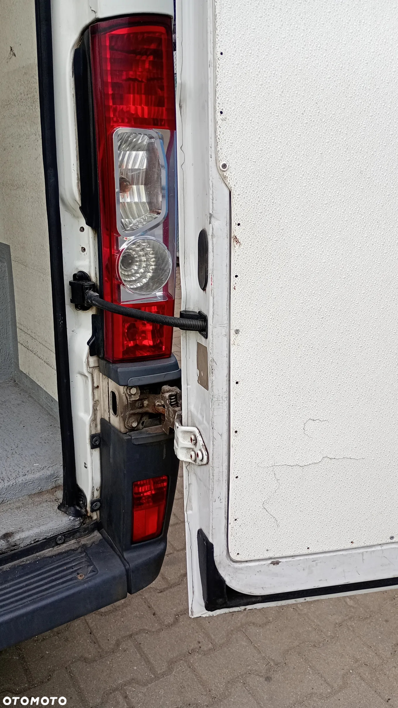 F.V Drzwi tylne wysokie uzbrojone KOMPLETNE Fiat DUCATO PEUGEOT BOXER FIAT DUCATO CITROEN JUMPER Zawiasy 270 stopni - 8