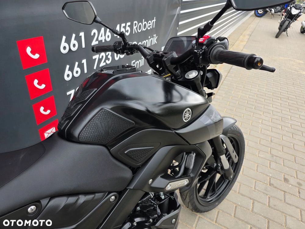 Yamaha MT - 22