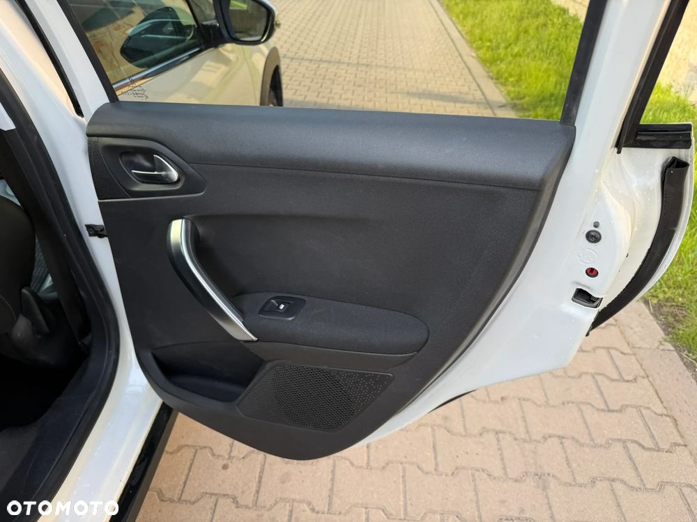 Peugeot 2008 PureTech 130 Allure - 22