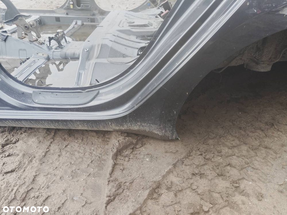 PRÓG LEWY + SŁUPEK ŚRODKOWY KIA CEED II KOMBI BE - 4